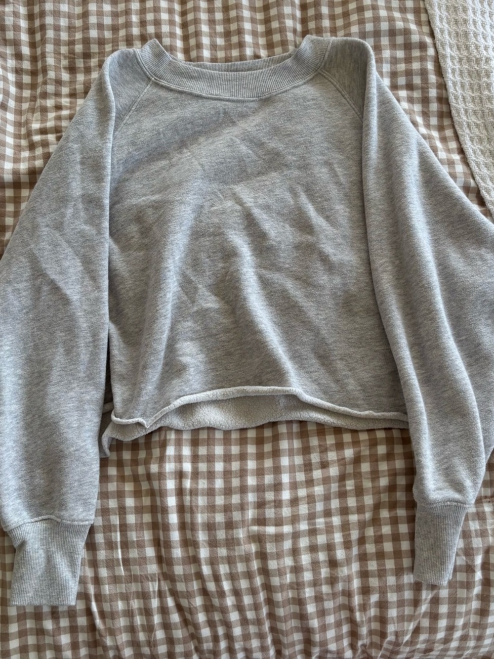 Old Navy Light Gray Cropped Crewneck Sweatshirt